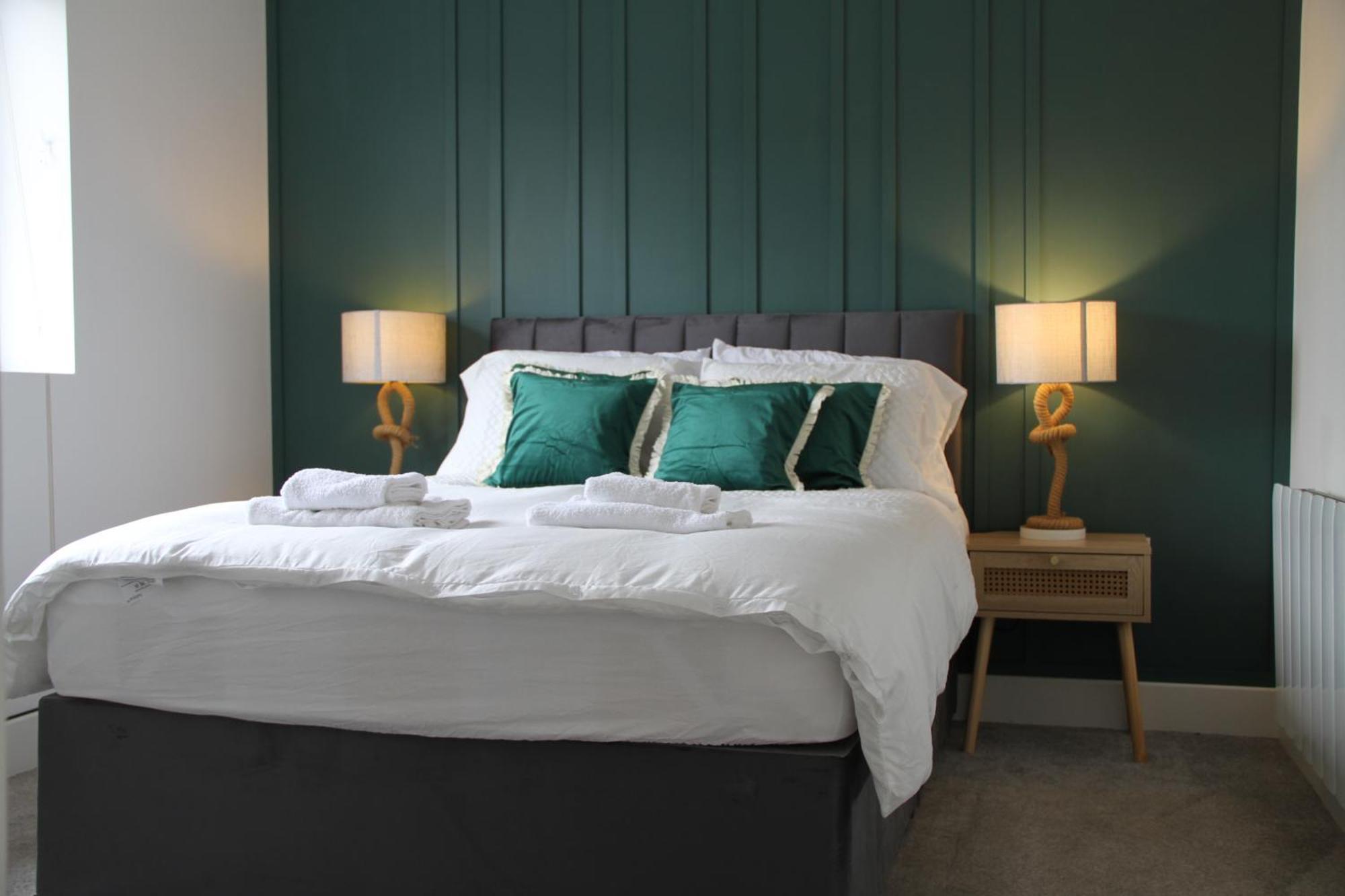 Town And Castle Modern Flat With Kitchen & Private Parking Apartament *